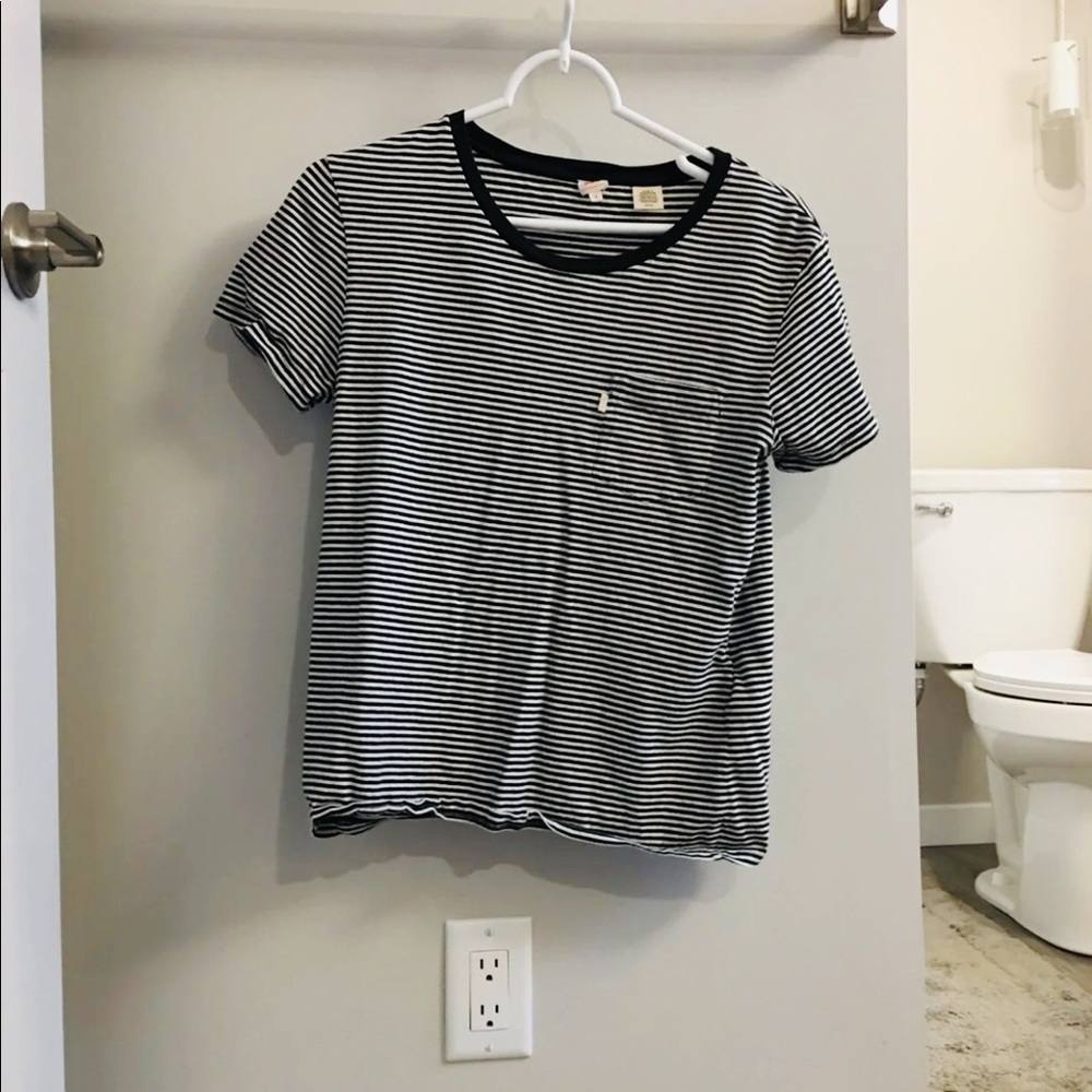 Levi’s pocket tee